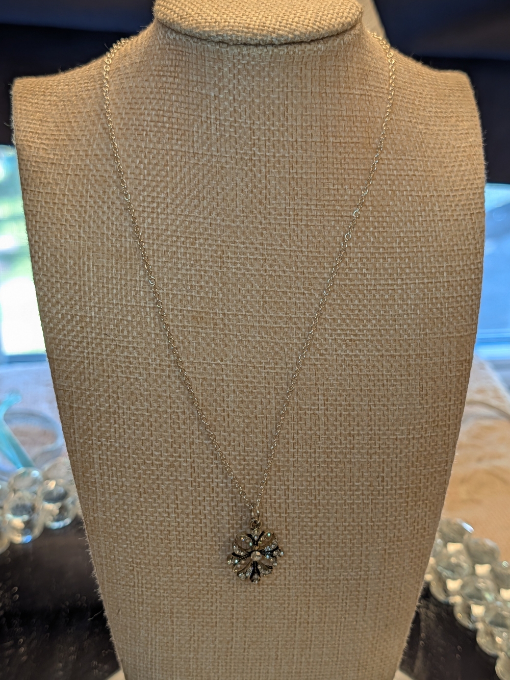 Silver Floral Crystal Pendant Necklace New